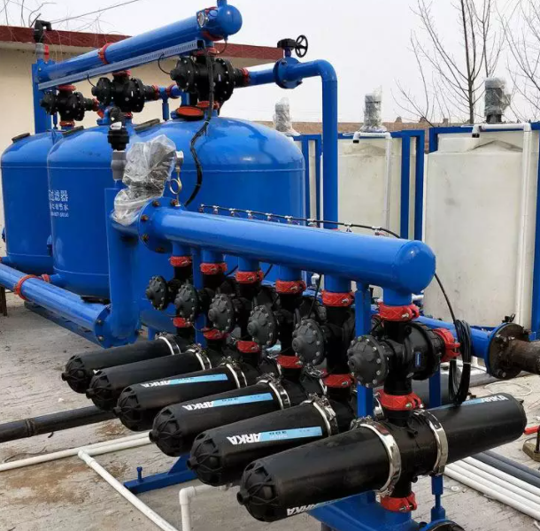 在農業滴灌中疊片過濾器和砂石過濾器設備結合使用